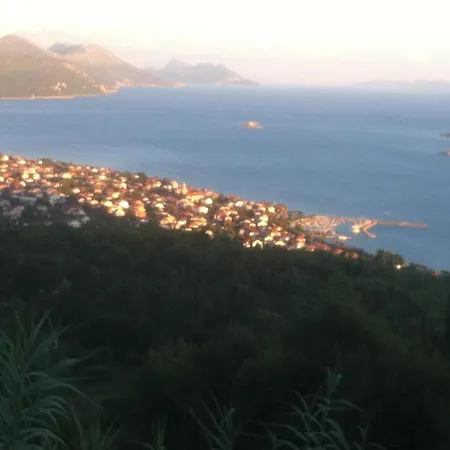 Schoene In Kuciste Mit Privatem Balkon Orebić