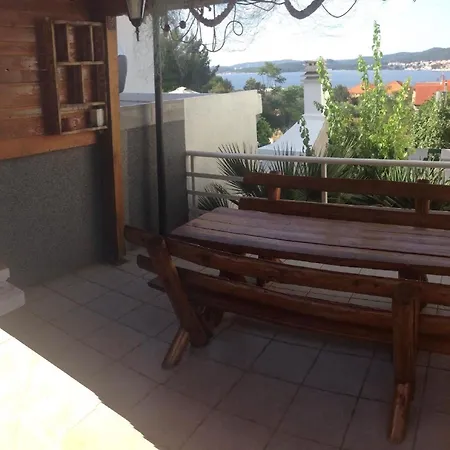 Schoene In Kuciste Mit Privatem Balkon *
